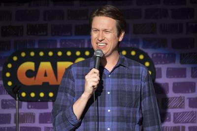 pete-holmes-crashingjpg