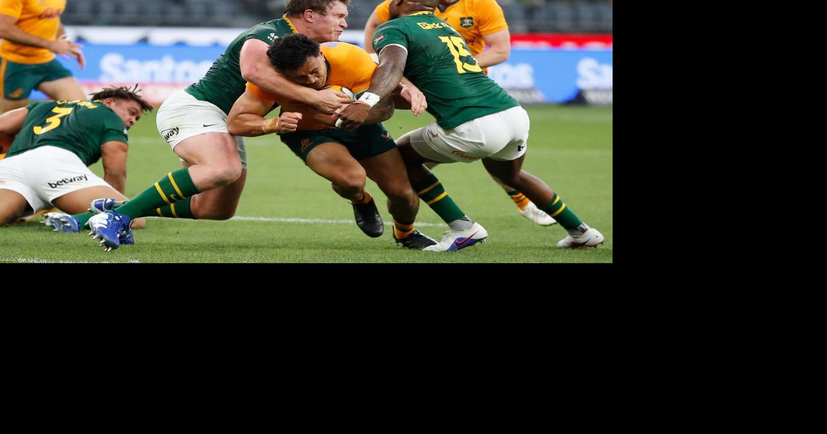 11-man Australia hangs on to upset South Africa 42-38 in extraordinary ...