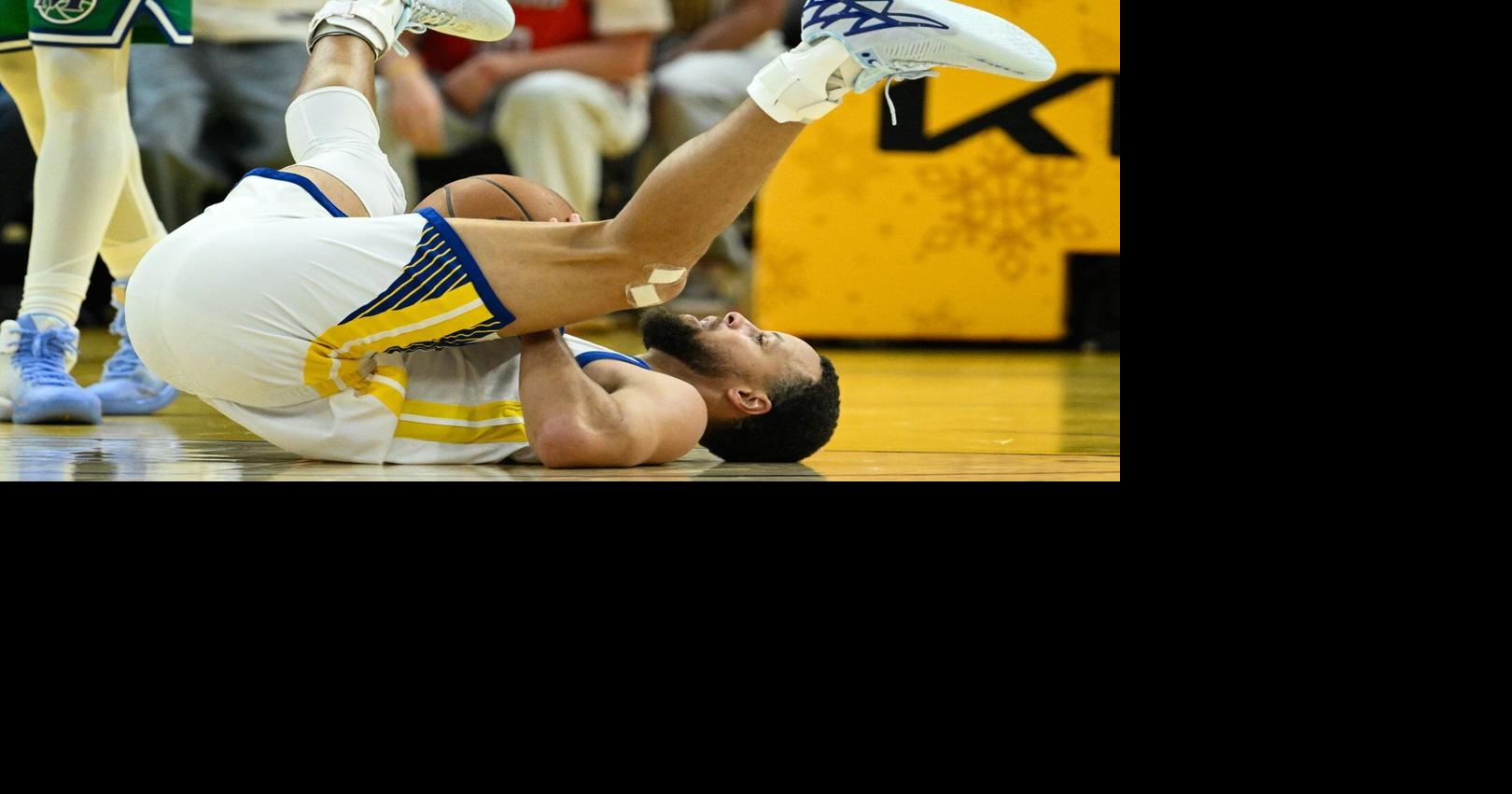 Stephen Curry, Jimmy Butler lead the way as Warriors beat Mavericks 126-116 on Christmas Day