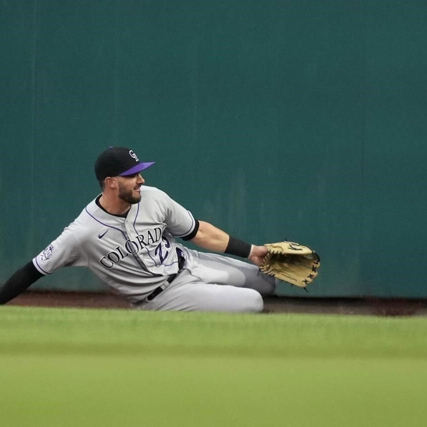 Feltner, Cron help Rockies snap 8-game skid, top Phils 5-0