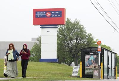 Canada Post and union set to meet, two weeks after workers rejected contract