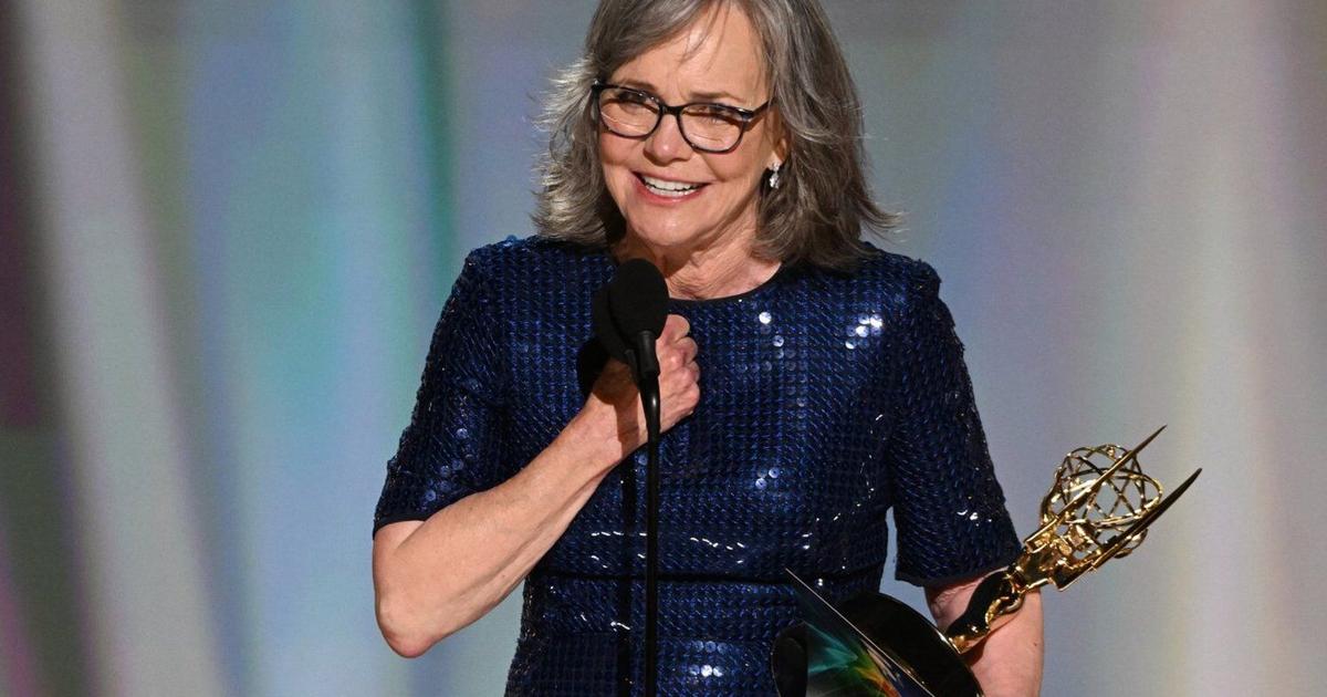 Sally Field shouts out Canada at Emmy Awards as Hollywood honours Catherine OβHara - Toronto Star