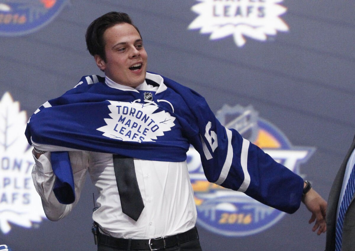 Maple Leafs pick Auston Matthews first overall in NHL draft