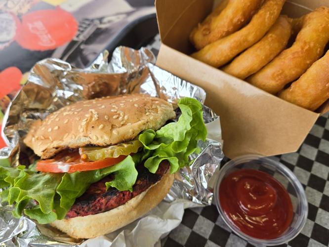 KINGSDRIVEIN-TORONTO-BURGERS.jpg