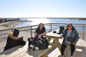 Few signs an election is underway in Quebec's Far North