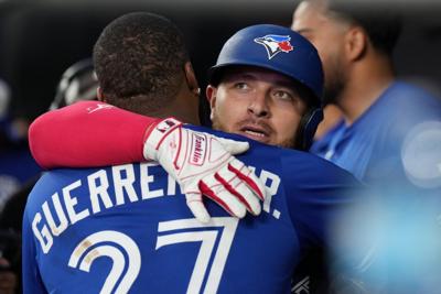 Power Play: Blue Jays use three-homer, 14-hit attack in 10-1 blowout win  over Yankees