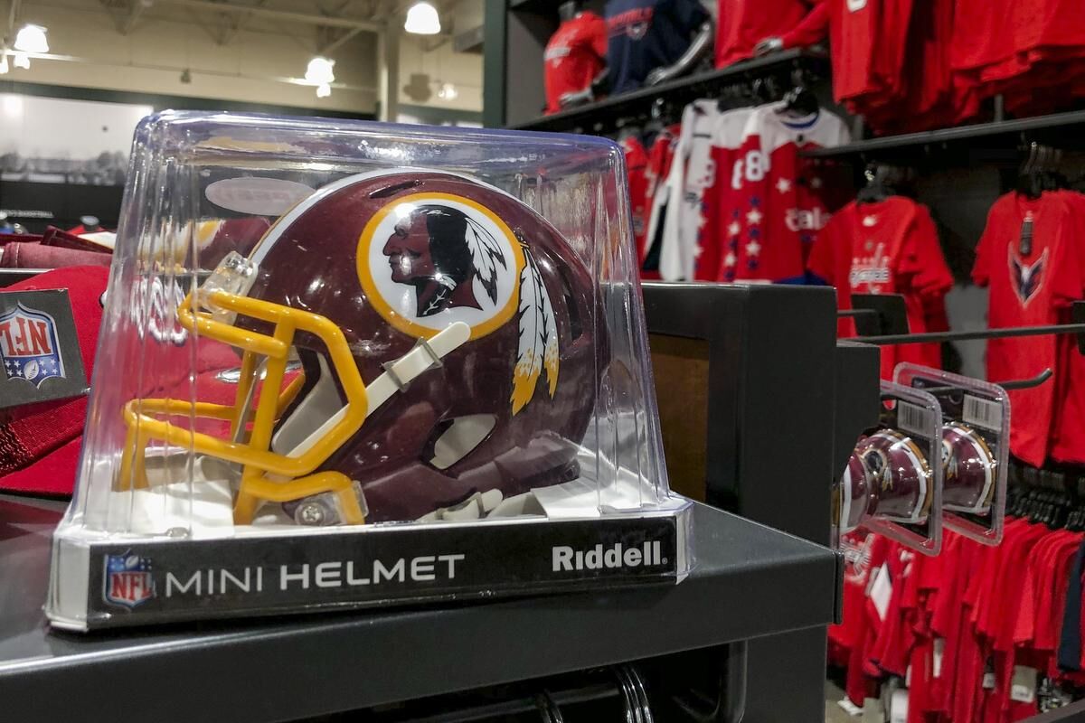 Washington redskins hot sale mini helmet