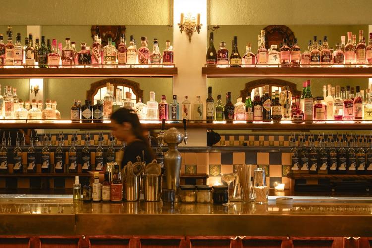 Montreal, Bar Dominion-1 CREDIT Melika Dez.jpg