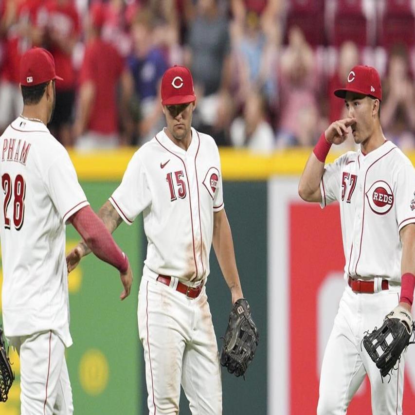 Votto's MRI shows left quad strain