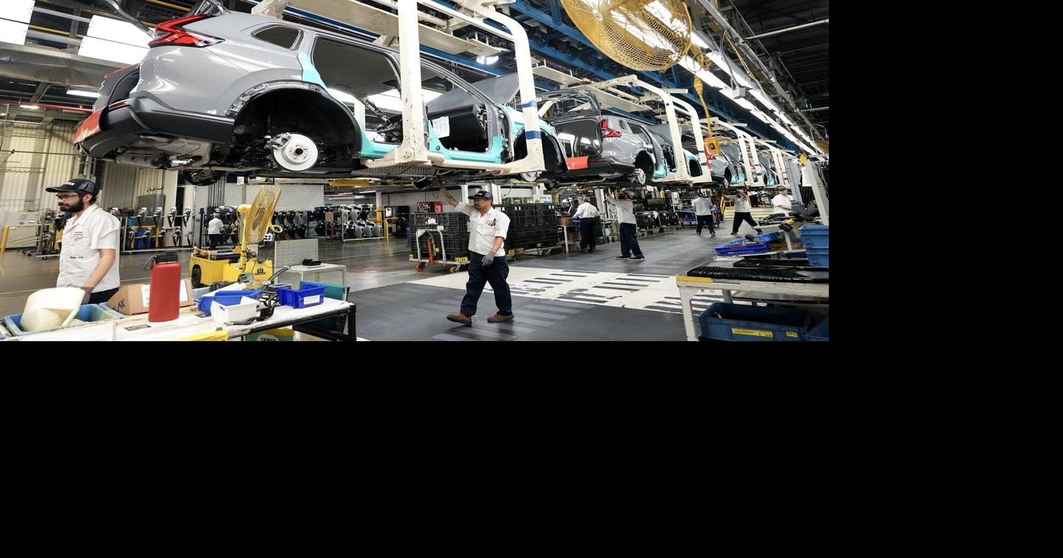 Statistics Canada says manufacturing sales up 0.6 per cent in December