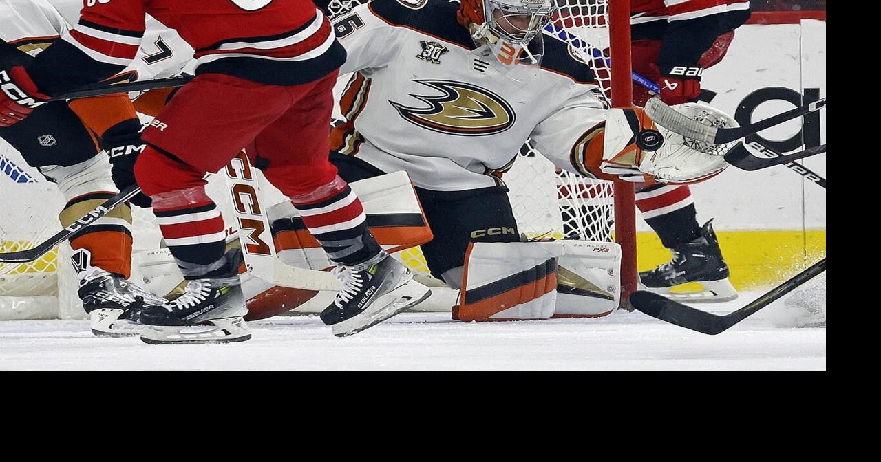 Jarvis leads Hurricanes to 63 win over Ducks after Carolina loses goalie to injury