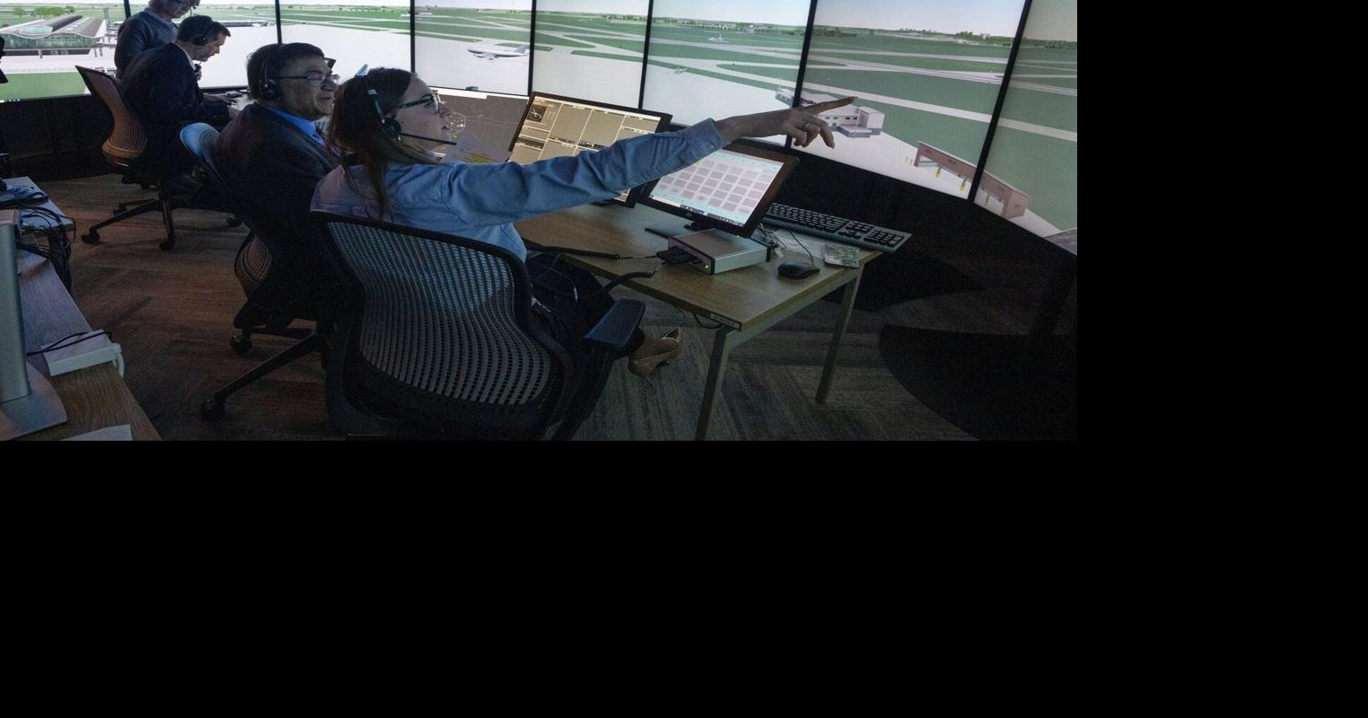 Canada is losing more air traffic controllers than its hiring: aviation expert