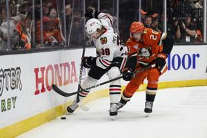 Ryan Donato scores twice in the Blackhawks' 6-3 victory over the Ducks