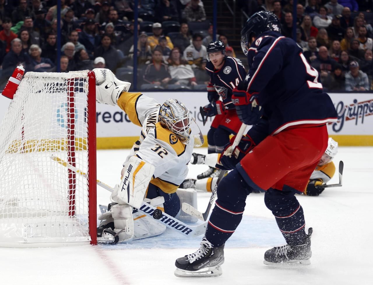 Blue Jackets Score 4 Goals In 3rd Period, Beat Predators 5-3