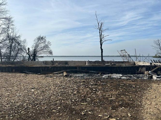 'Under a microscope': Cottagers call for wildfire management plans after fatal fires