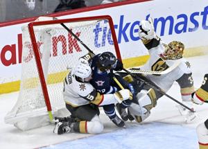 Jets' Scheifele leads by example in fight to make playoffs