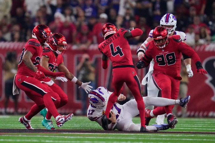 Dominant defenses have carried some NFL teams this season