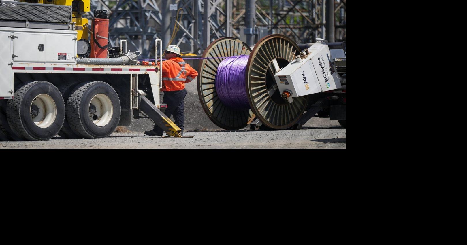 Windstorm knocks out power to thousands of BC Hydro customers along ...