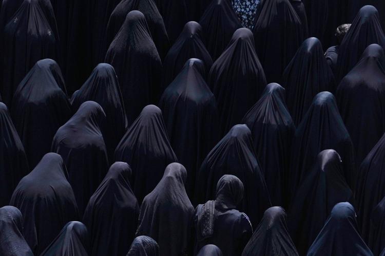 Shiite Muslims mark the end of the Arbaeen pilgrimage in photos
