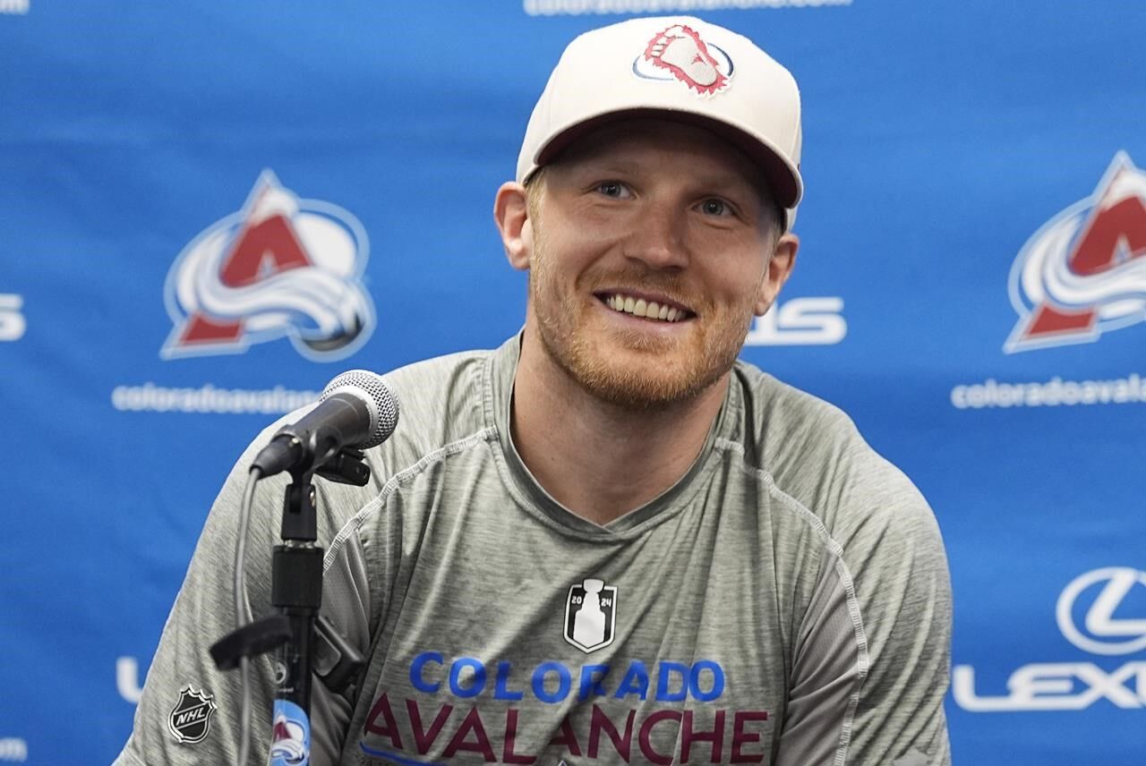 Avs Captain Gabriel Landeskog Looking To Return Next Season After ...