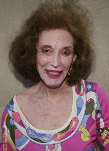 Longtime Cosmo Editor Helen Gurley Brown 90 Has Died 0292