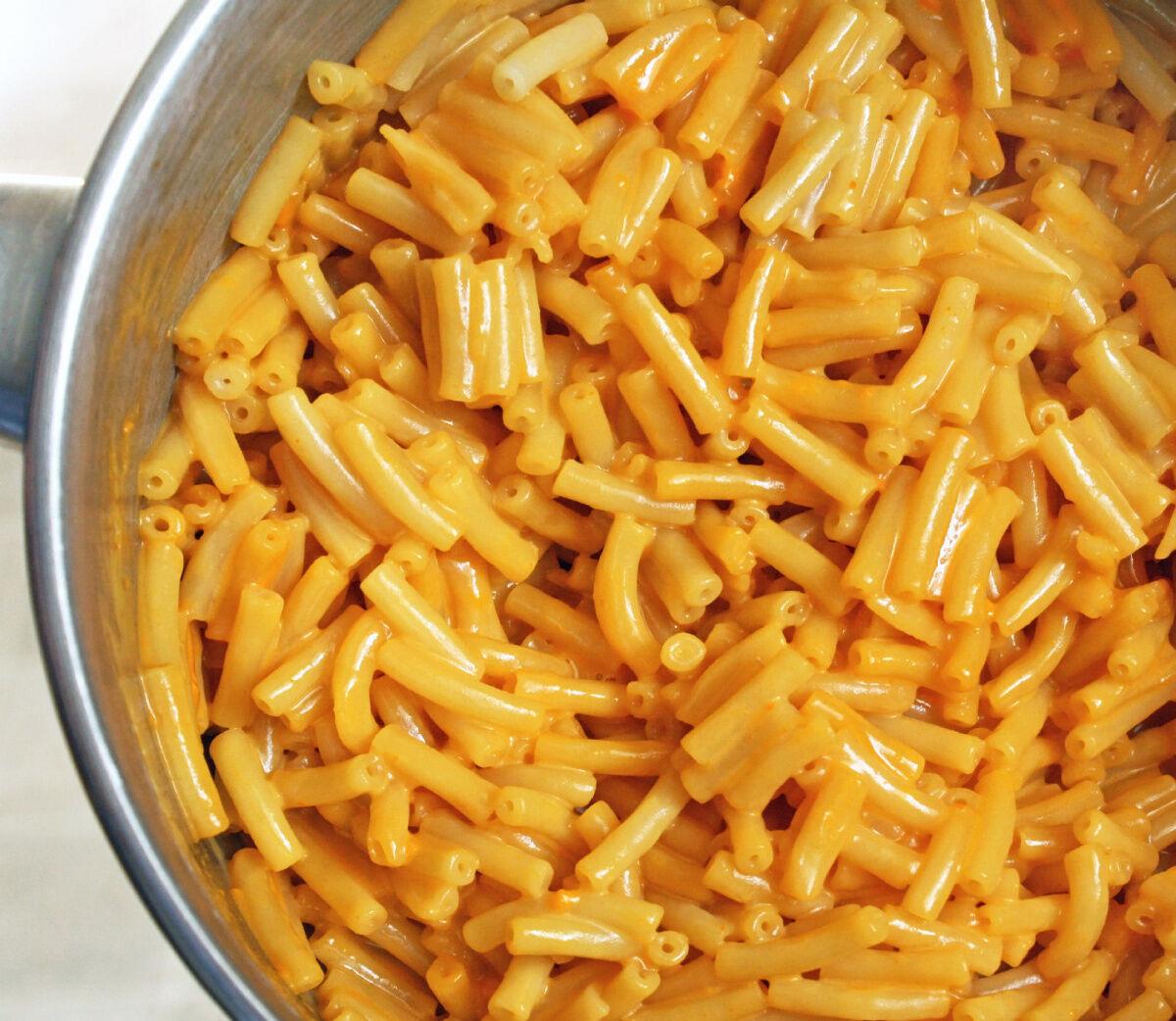 Canadian KD vs American Kraft Macaroni and Cheese - US vs Canada