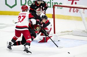 Senators respond to coach's challenge with huge win over Hurricanes