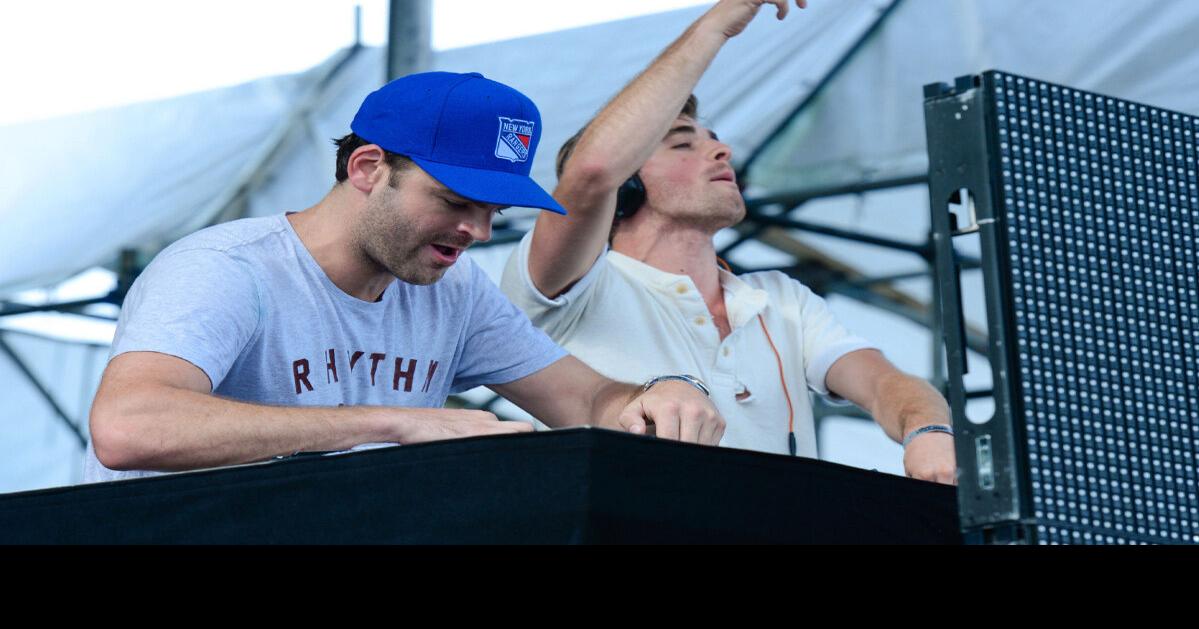 Chainsmokers let fans set tour dates