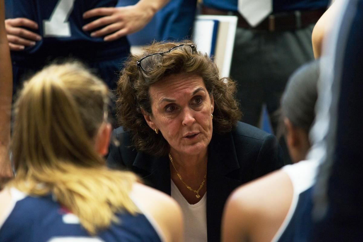 The loyalty program U of T basketball trailblazer Michele