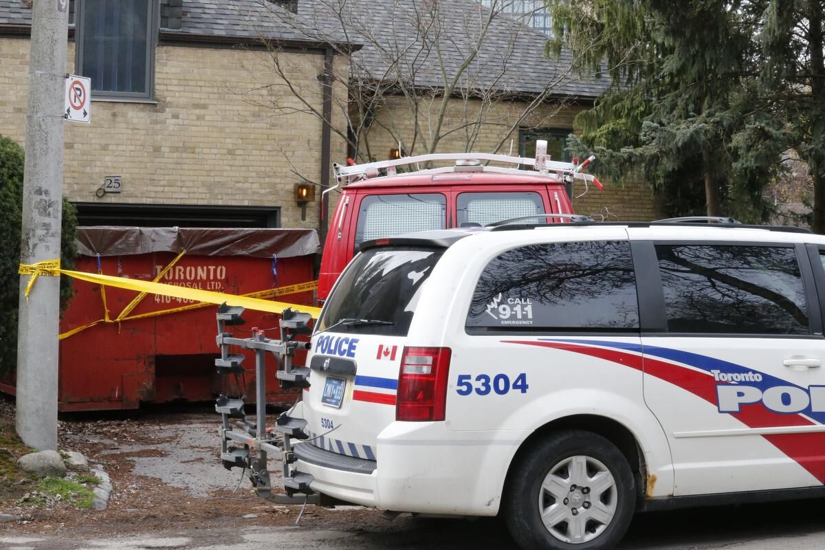 Toronto police investigating after body found in dumpster