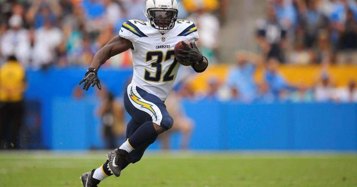 No. 24 Buffalo’s Patterson motivates Oliver to keep running