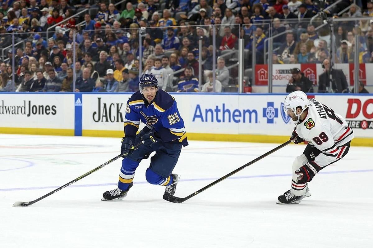 Kyrou scores 2 as Blues beat Blackhawks 5-2 to preserve playoff hopes