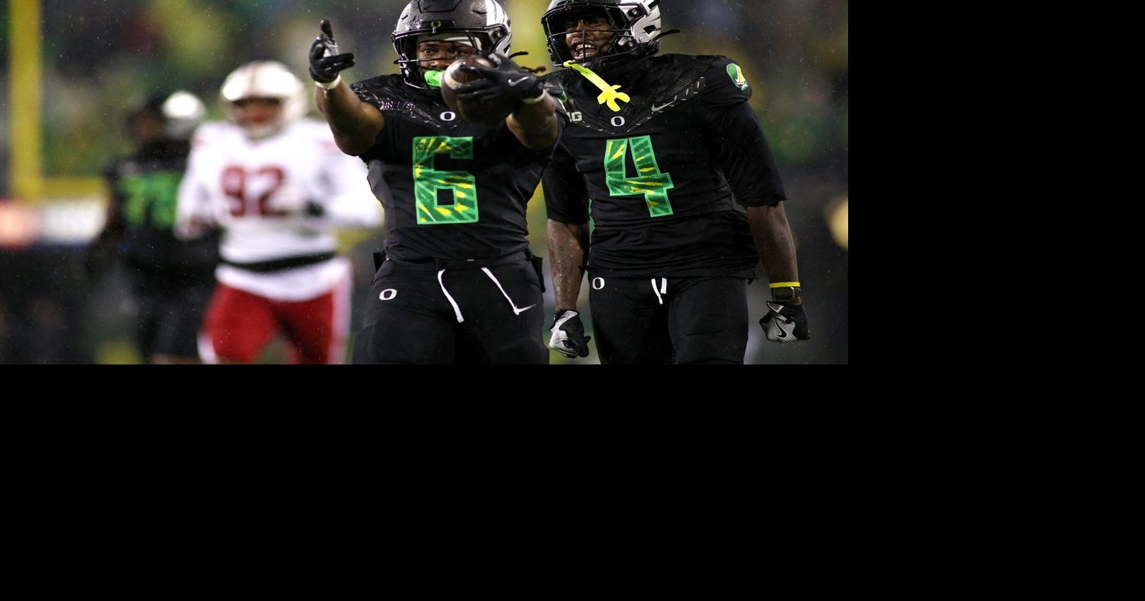 No. 6 Oregon enters crucial closing stretch on road against rolling Iowa