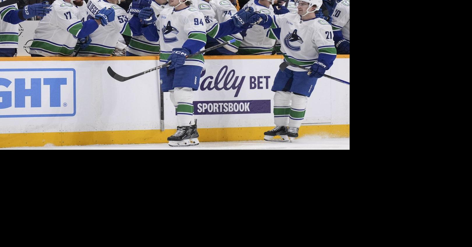 Linus Karlsson gets 1st NHL goal as Canucks beat Predators 3-1