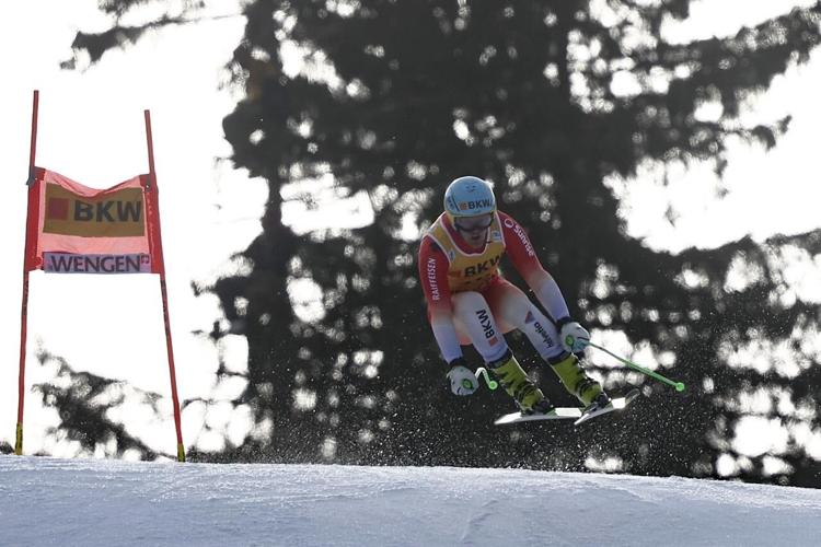 Kilde wins World Cup super-G, edges home Swiss racers