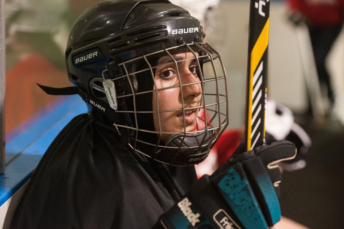 The Azmi Sisters Go Hard in Ball Hockey. Don't Act So Surprised. - The New  York Times
