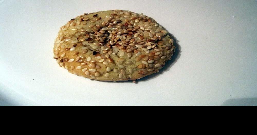 Toasted sesame seed cookies