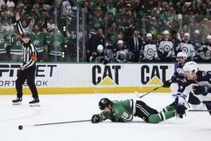 Harley scores power-play goal in OT as Stars beat Jets 2-1 to win series