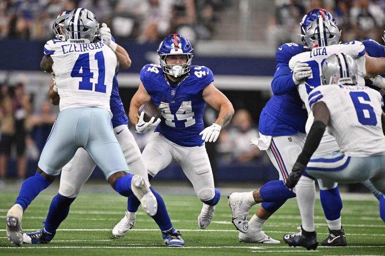 Giant firsts for rookies as RB Cam Skattebo scores TD and QB Jaxson Dart takes snap for NY