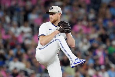 Ernie Clement hits walk-off single, Blue Jays beat Detroit Tigers 2-1