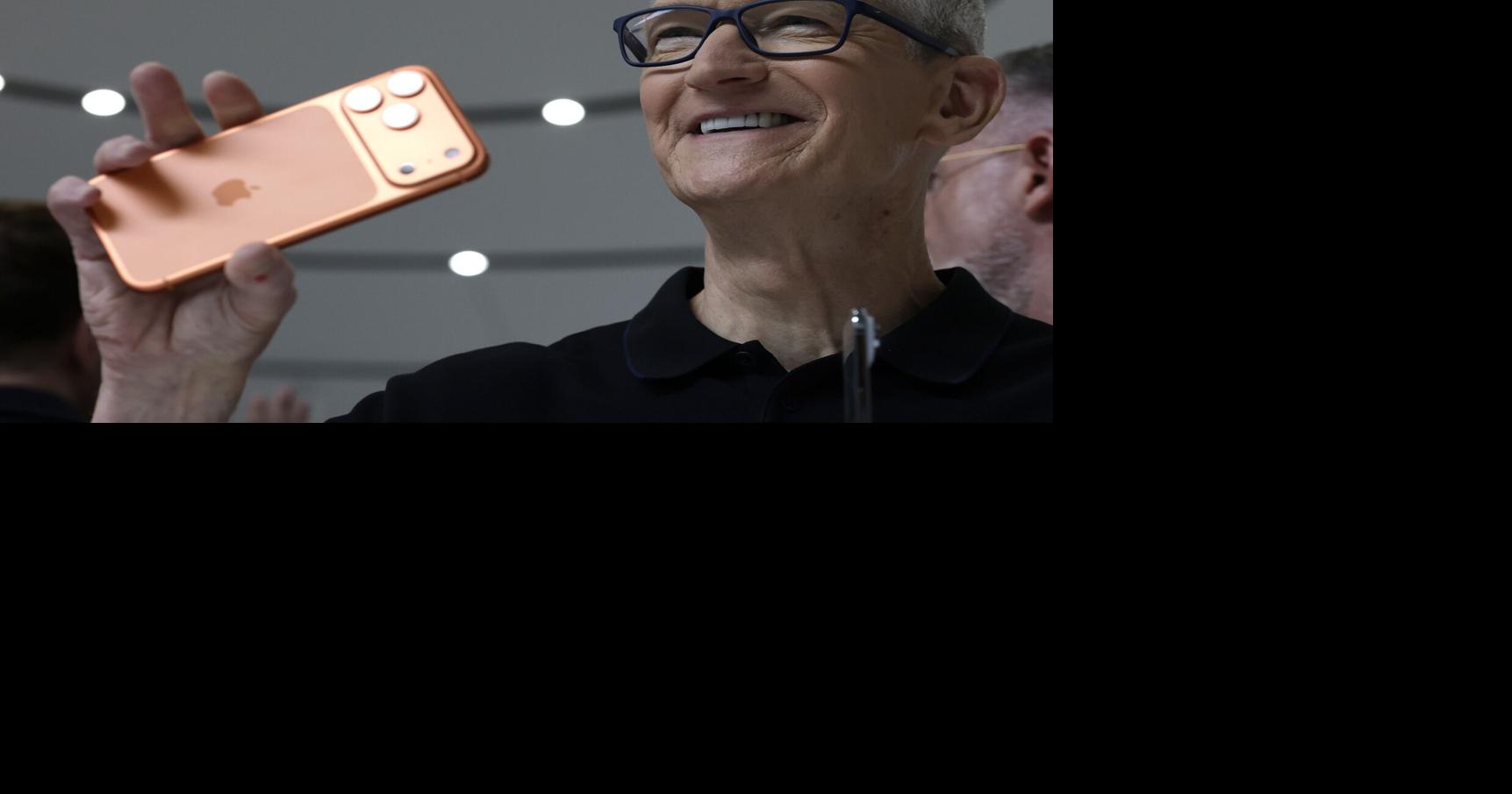 Tim Cook will step down as Apple CEO and hand reins over to the iPhone maker's hardware leader