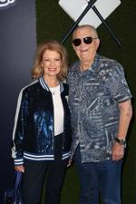 en-jays-dodgers-celebs Mary Hart.jpg