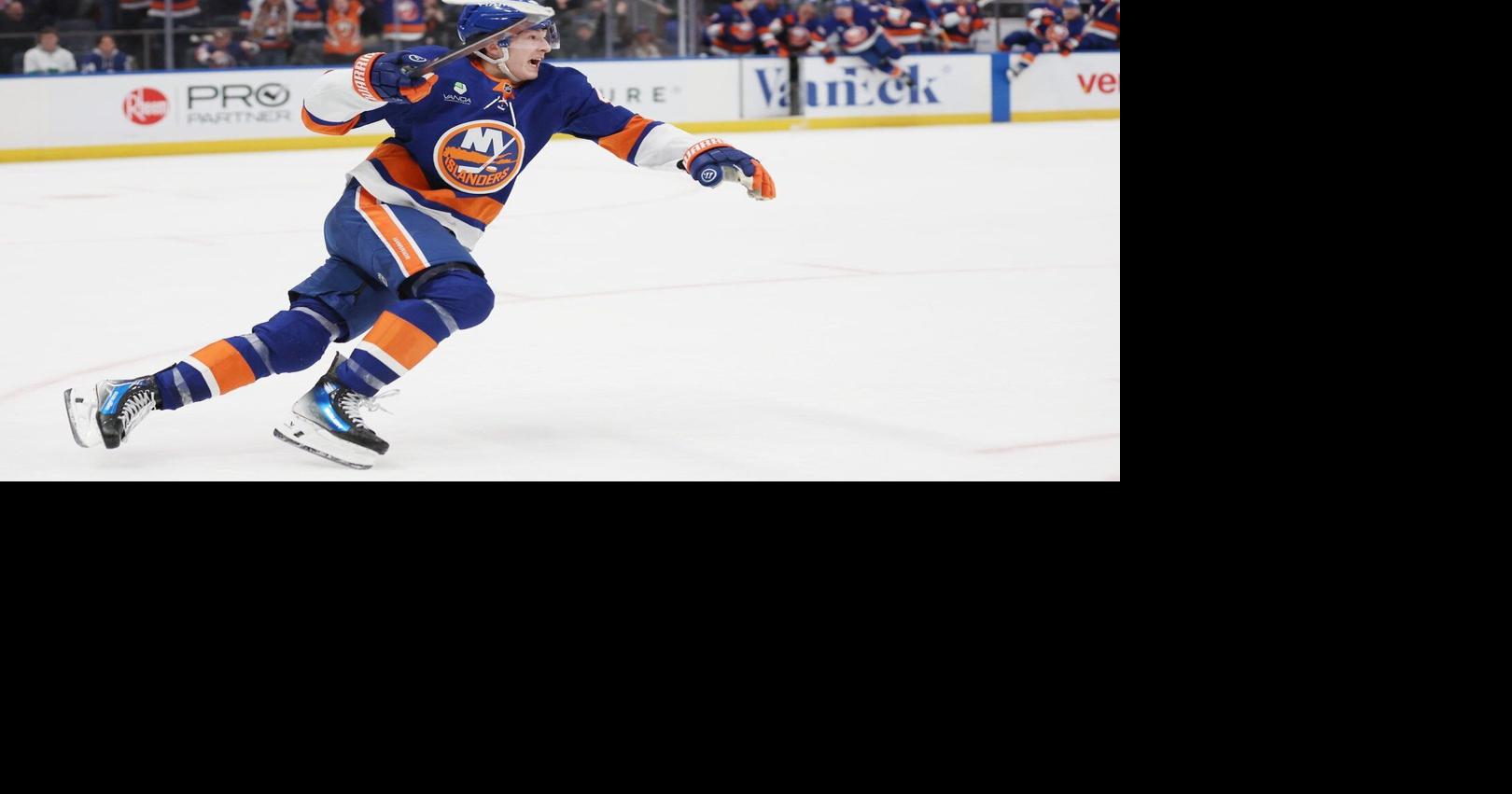 Schaefer scores 2nd goal of game in OT to give Islanders 4-3 win over ...