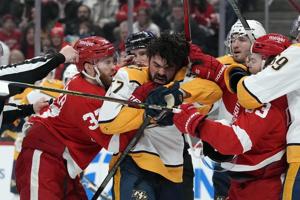 Lucas Raymond scores in OT to send Red Wings over Predators 5-4