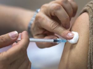 Flu vaccine appointments are now open in Quebec as early flu season looms