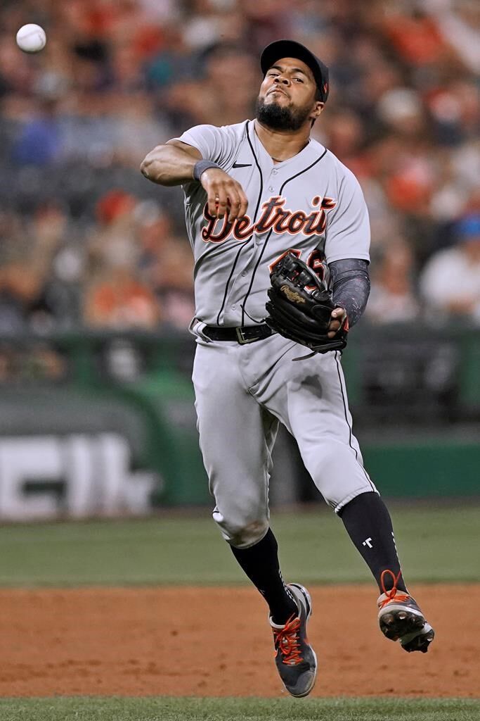 Kansas City royally spoils Miguel Cabrera's 500th home run