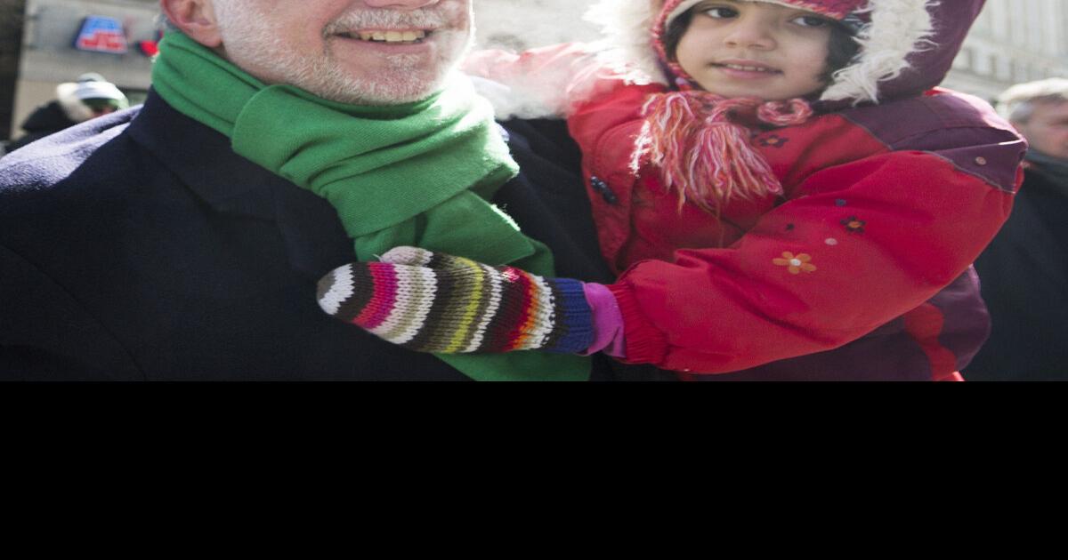 Liberals lead PQ in Quebec election campaign Poll