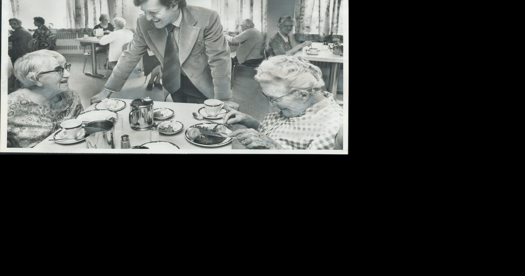 Stephen Lewis, longtime Ontario NDP politician and diplomat, dies at 88