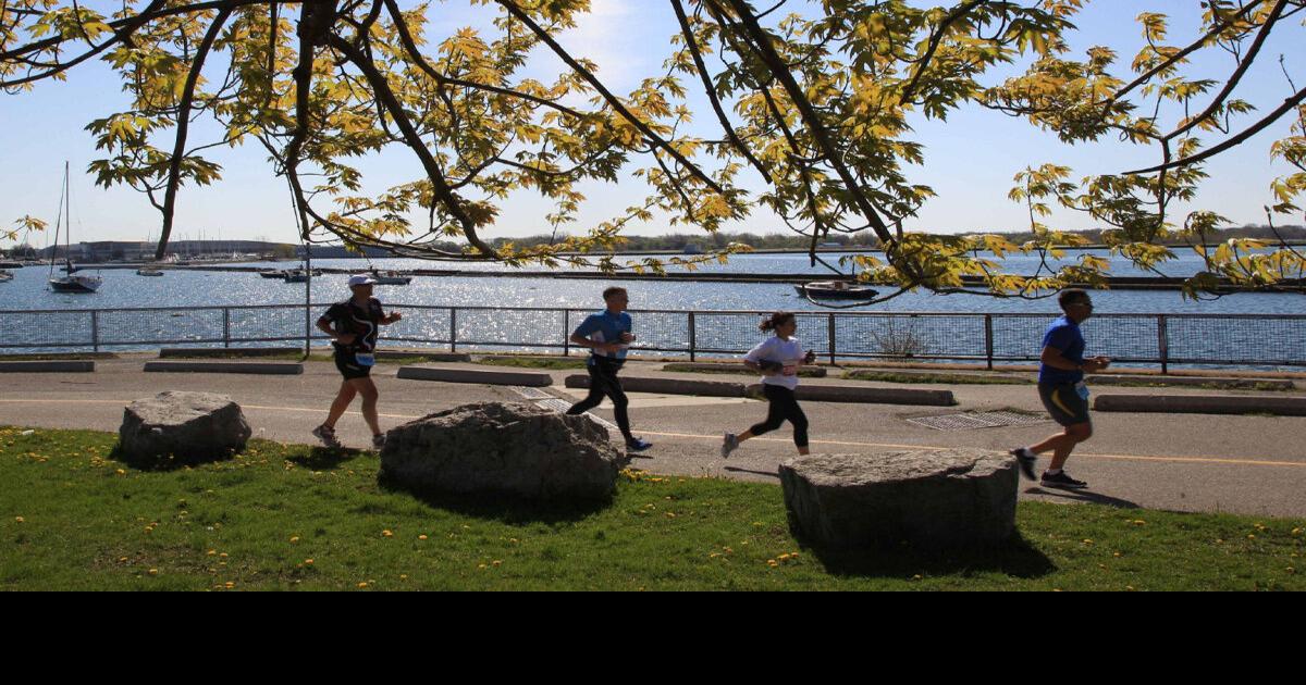 Toronto marathon and Mississauga marathon? Runners forced to choose
