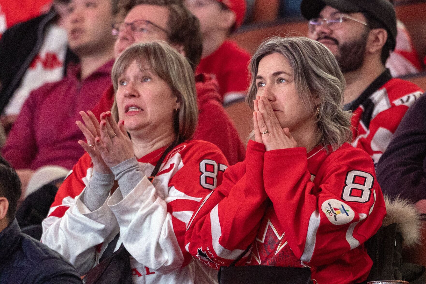 Toronto fans devastated after Team Canada gold medal loss(02)